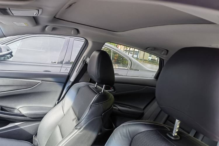 Used Honda Spirior 2015 2.0L Prestige Edition Interior 7