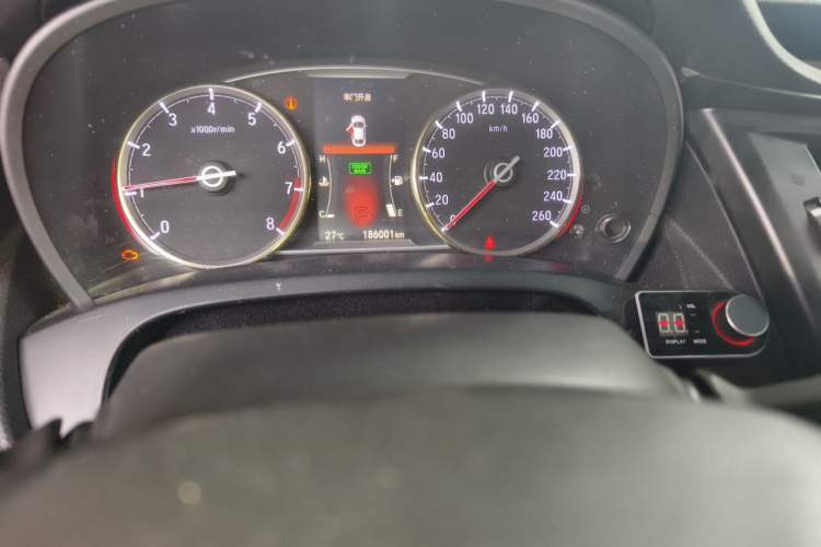 Used Honda Spirior 2015 2.4L Si Odometer Close Up