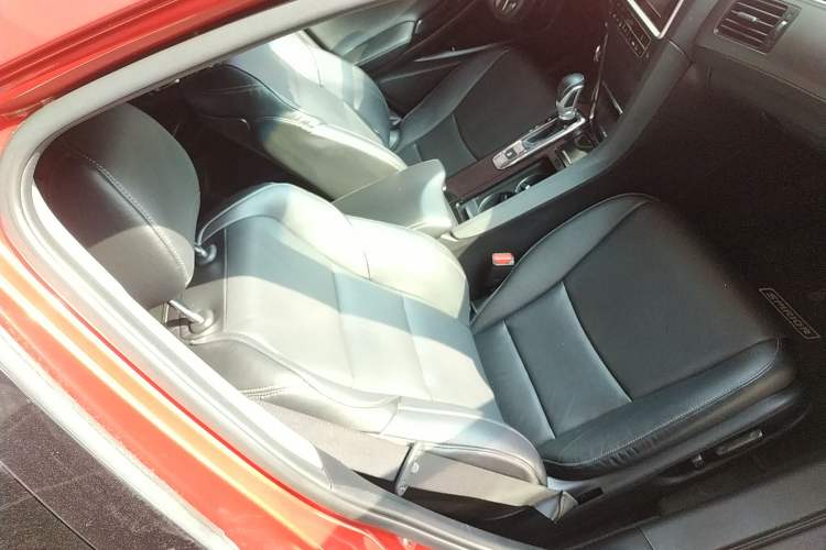 Used Honda Spirior 2015 2.0L Collector's Edition Right Front Seat