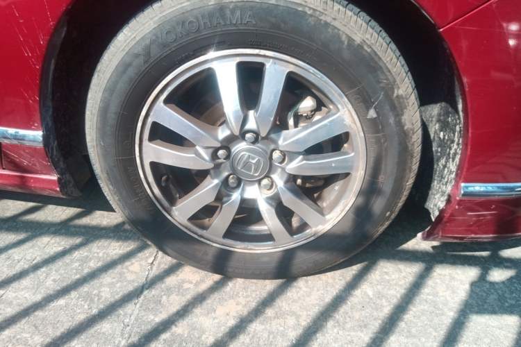 Used Honda Spirior 2015 2.0L Collector's Edition Right Front Wheel Hub