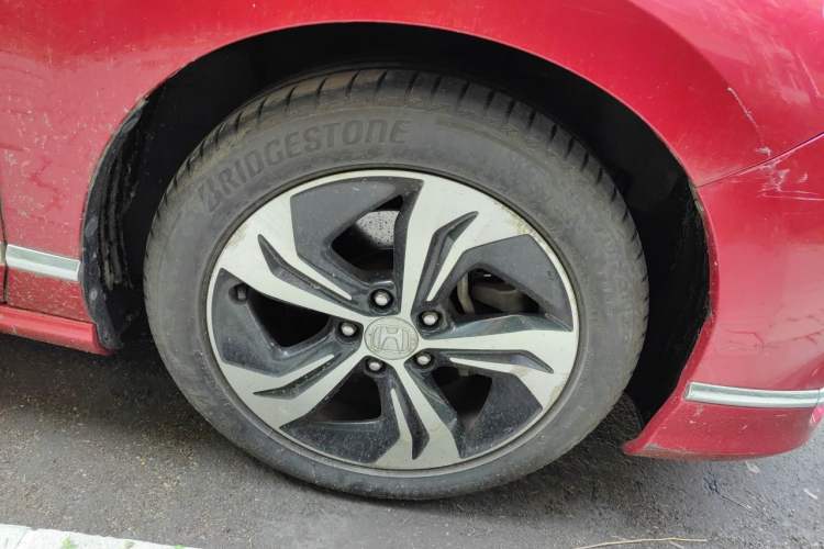 Used Honda Spirior 2015 2.4L Prestige Edition Right Front Wheel Hub