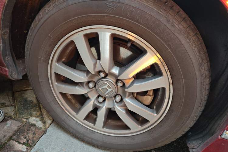 Used Honda Spirior 2015 2.0L Prestige Edition Right Front Wheel Hub