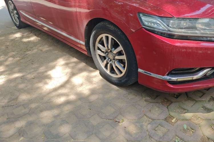 Used Honda Spirior 2015 2.0L Collector's Edition Right Front Wheel Hub