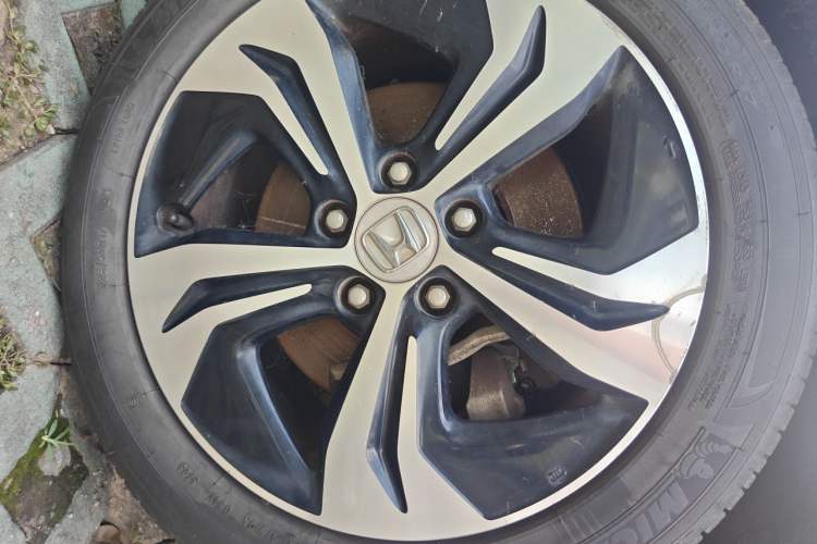Used Honda Spirior 2015 2.4L Prestige Edition Right Front Wheel Hub