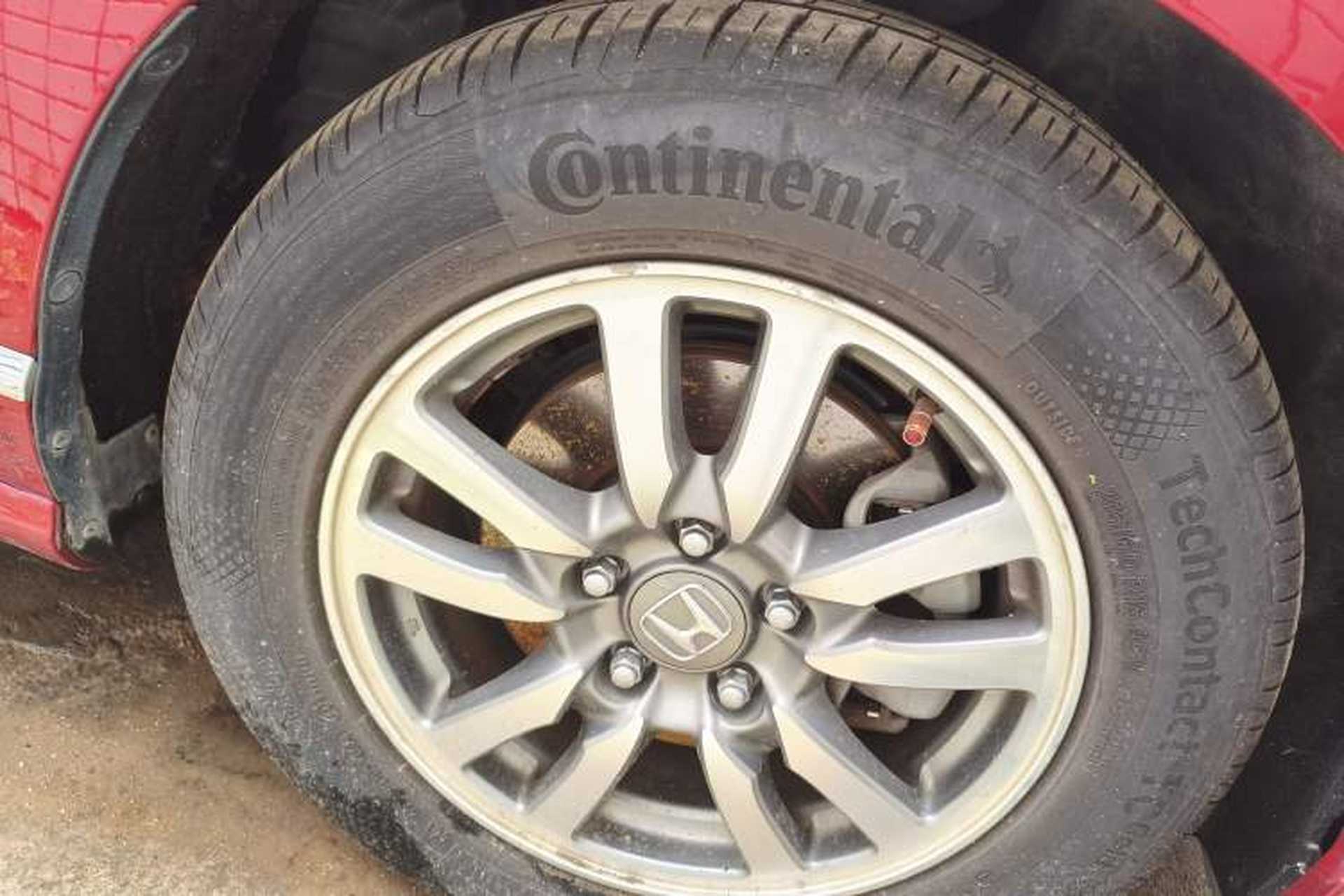 Used Honda Spirior 2015 2.0L Collector's Edition Right Front Wheel Hub