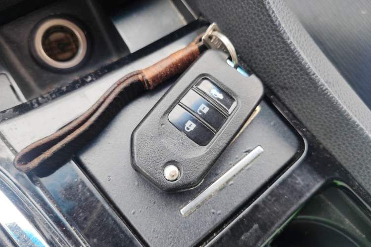 Used Honda Spirior 2015 2.4L Luxury Edition Vehicle Key