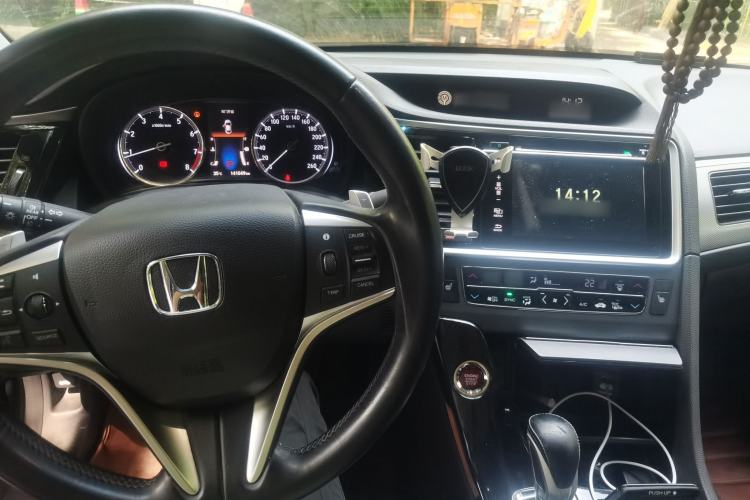 Used Honda Spirior 2015 2.4L Prestige Edition Center Console