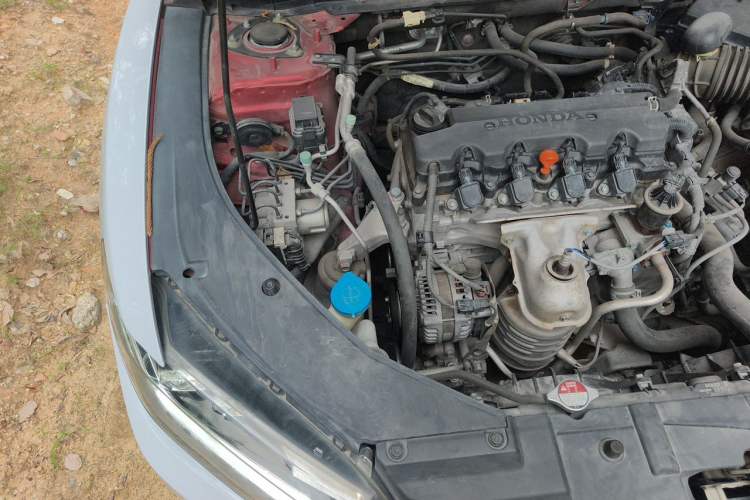 Used Honda Spirior 2015 2.0L Collector's Edition Engine Bay Right