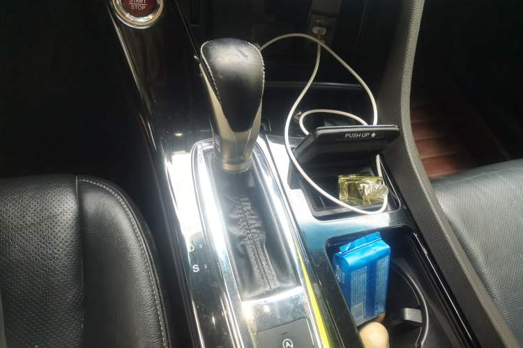 Used Honda Spirior 2015 2.4L Prestige Edition Gear Lever