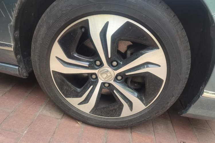Used Honda Spirior 2015 2.4L Prestige Edition Right Front Wheel Hub