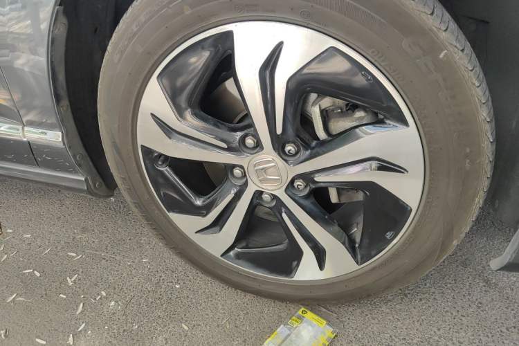 Used Honda Spirior 2015 2.4L Prestige Edition Right Front Wheel Hub