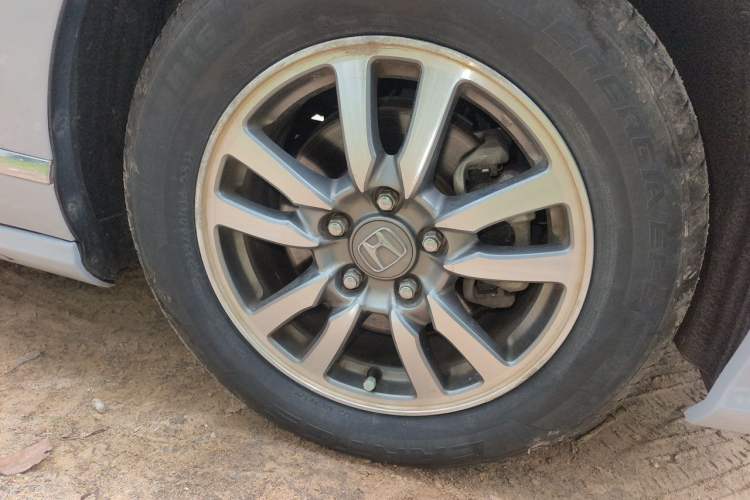 Used Honda Spirior 2015 2.0L Collector's Edition Right Front Wheel Hub