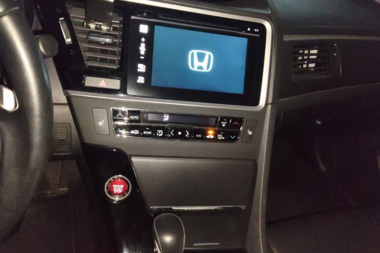 Used Honda Spirior 2015 2.0L Collector's Edition Audio And AC Panel