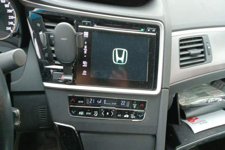 Used Honda Spirior 2015 2.0L Prestige Edition Audio And AC Panel