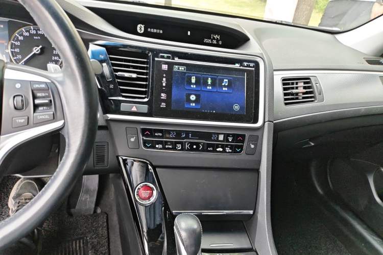 Used Honda Spirior 2015 2.4L Prestige Edition Audio And AC Panel