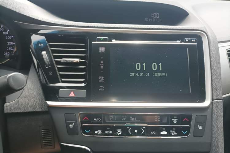 Used Honda Spirior 2015 2.0L Collector's Edition Audio And AC Panel