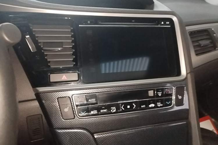 Used Honda Spirior 2015 2.4L Prestige Edition Audio And AC Panel