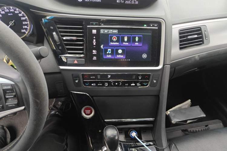 Used Honda Spirior 2015 2.4L Prestige Edition Audio And AC Panel