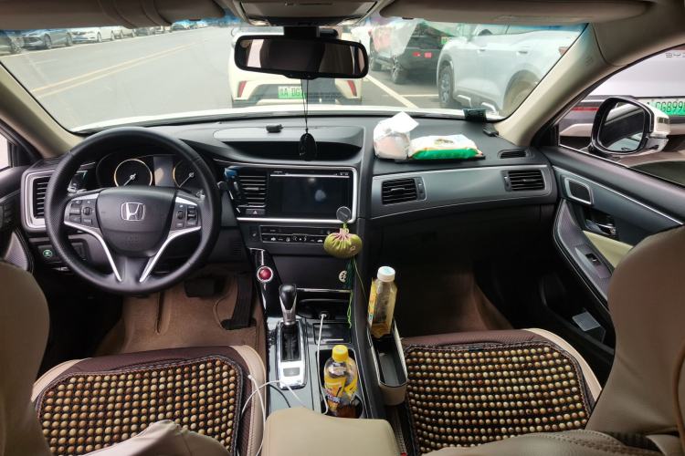 Used Honda Spirior 2015 2.4L Prestige Edition Center Console
