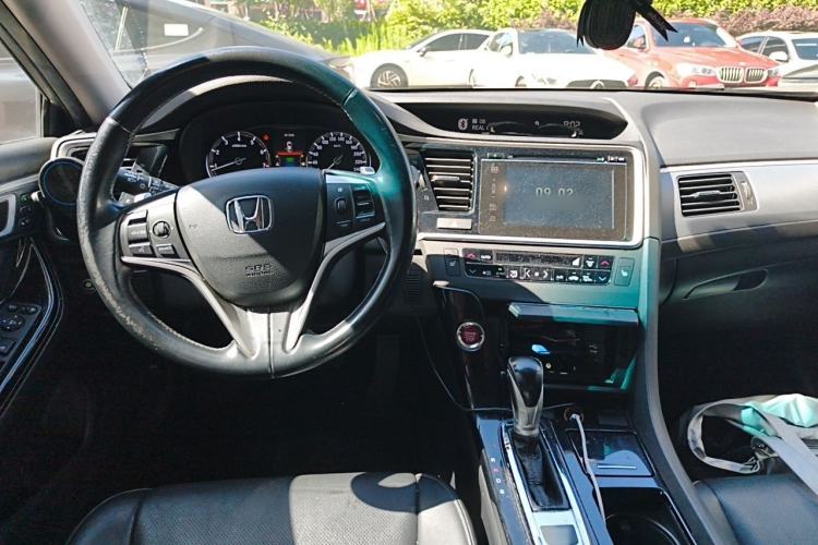 Used Honda Spirior 2015 2.4L Prestige Edition Center Console