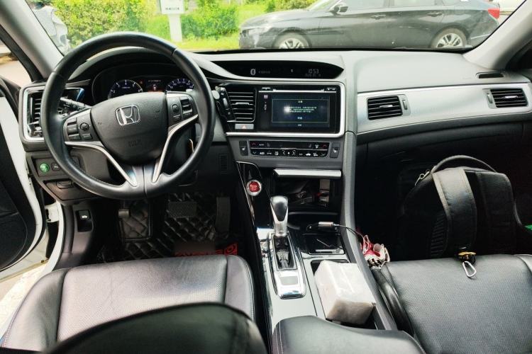 Used Honda Spirior 2015 2.4L Prestige Edition Center Console