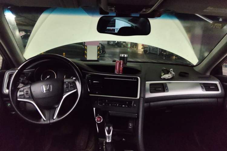Used Honda Spirior 2015 2.4L Prestige Edition Center Console