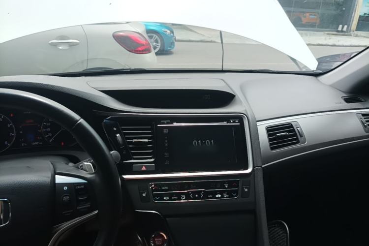 Used Honda Spirior 2015 2.0L Collector's Edition Center Console