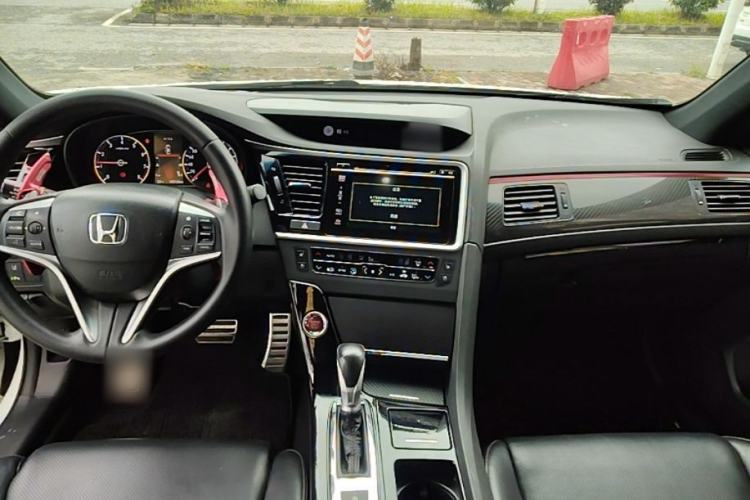 Used Honda Spirior 2015 2.4L Si Center Console