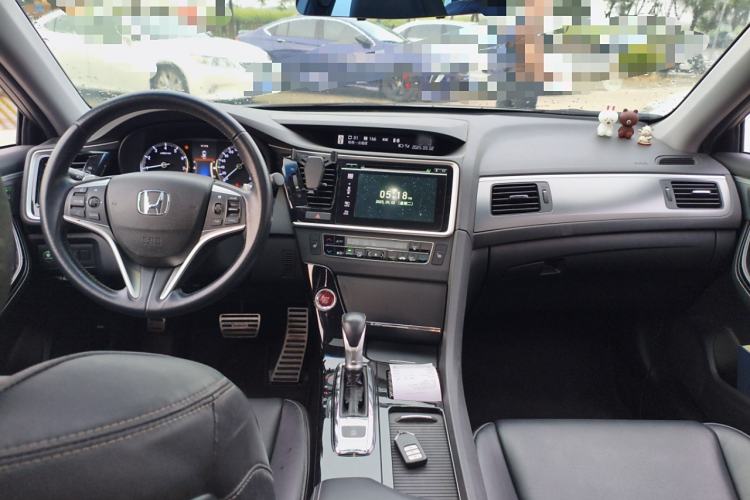 Used Honda Spirior 2015 2.4L Prestige Edition Center Console