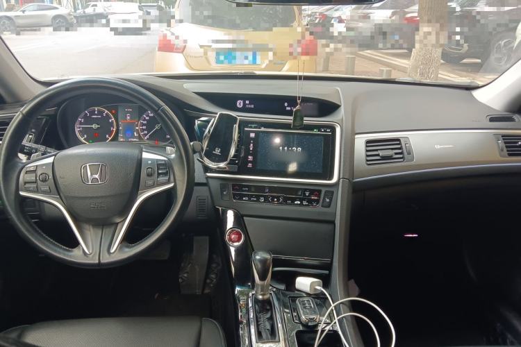 Used Honda Spirior 2015 2.0L Collector's Edition Center Console