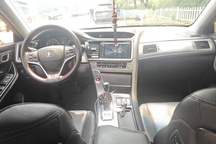 Used Honda Spirior 2015 2.4L Prestige Edition Center Console