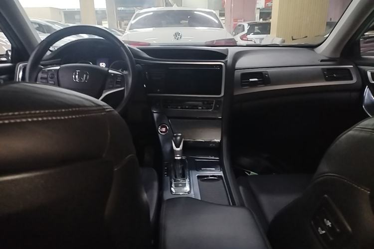 Used Honda Spirior 2015 2.4L Prestige Edition Center Console