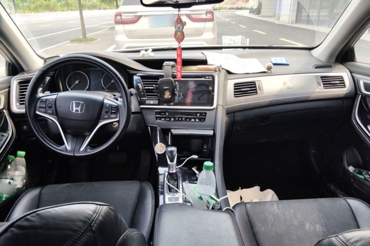 Used Honda Spirior 2015 2.0L Prestige Edition Center Console