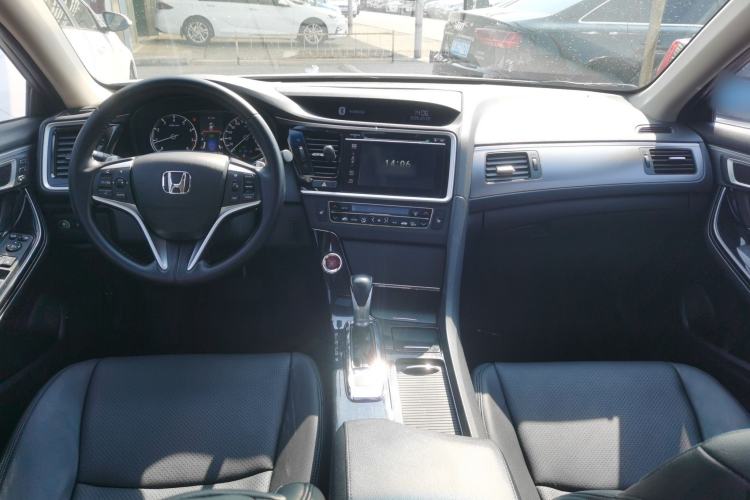 Used Honda Spirior 2015 2.4L Prestige Edition Center Console