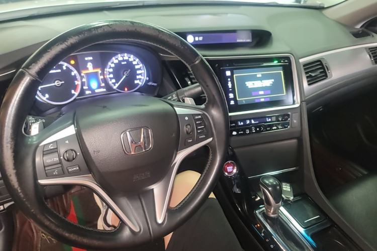 Used Honda Spirior 2015 2.4L Prestige Edition Center Console