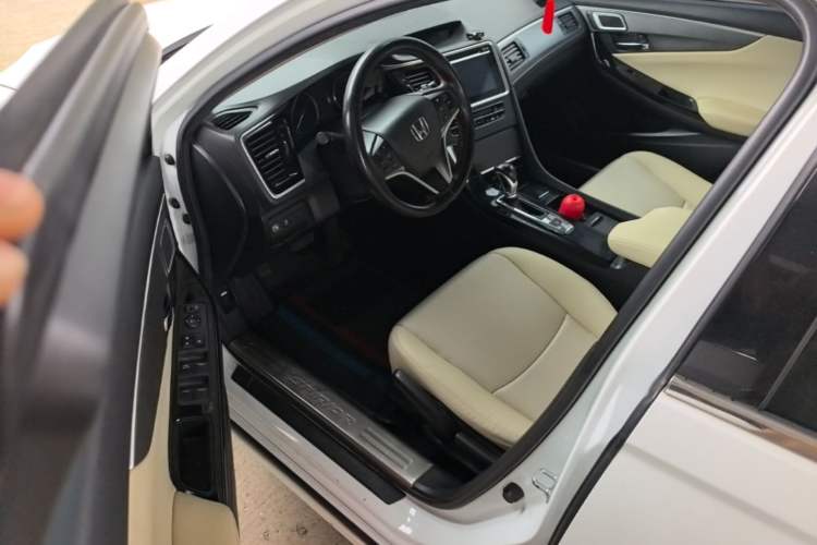 Used Honda Spirior 2015 2.0L Luxury Edition Driver Seat