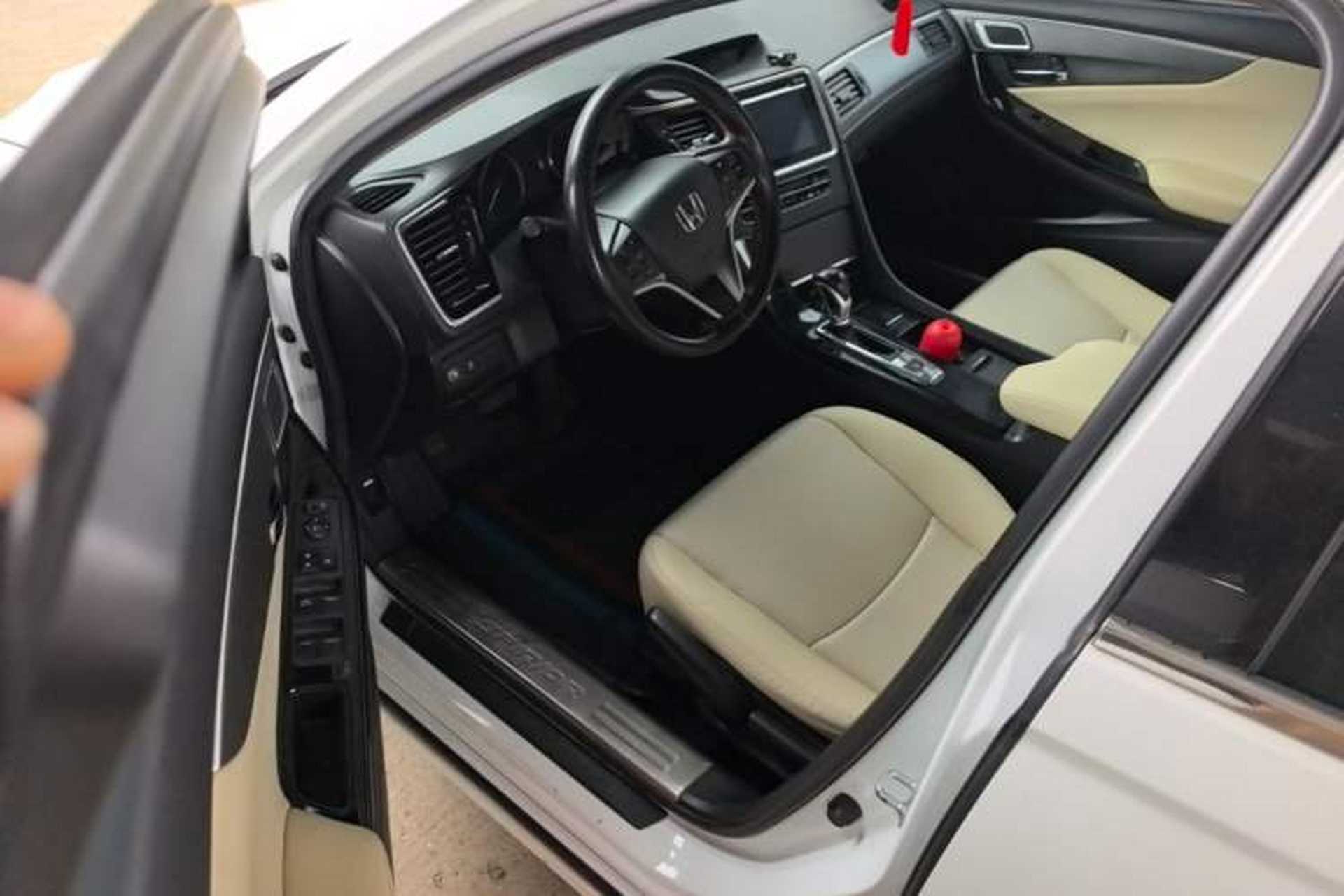 Used Honda Spirior 2015 2.0L Luxury Edition Driver Seat