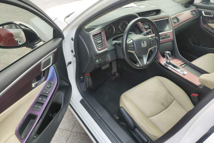 Used Honda Spirior 2015 2.0L Luxury Edition Driver Seat