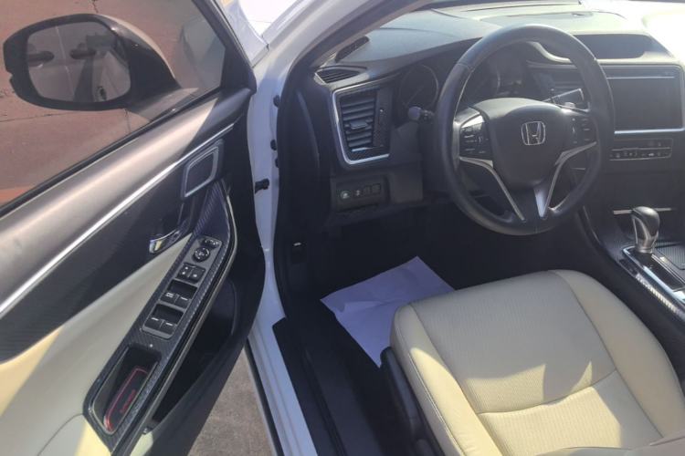 Used Honda Spirior 2015 2.0L Luxury Edition Driver Seat