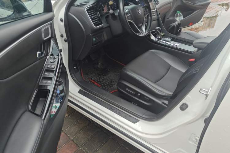 Used Honda Spirior 2015 2.0L Prestige Edition Driver Seat