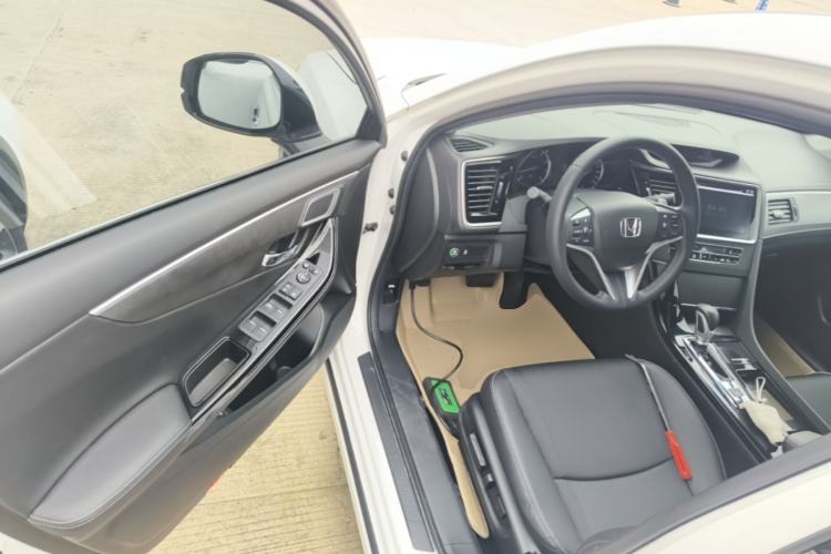 Used Honda Spirior 2015 2.0L Prestige Edition Driver Seat