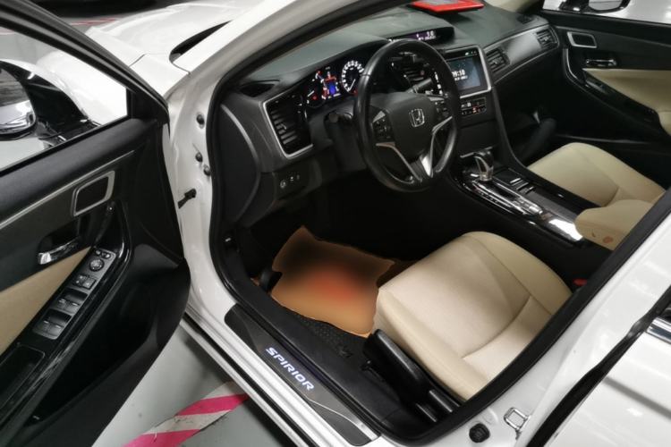 Used Honda Spirior 2015 2.0L Luxury Edition Driver Seat