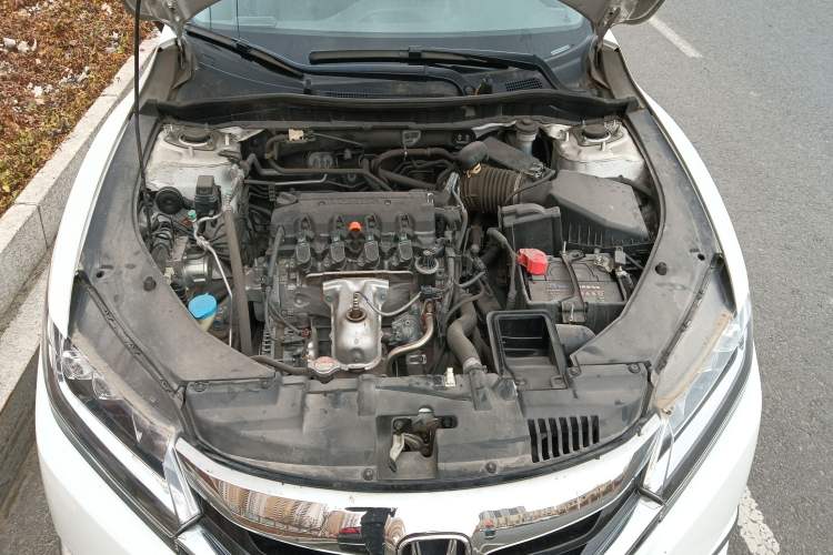 Used Honda Spirior 2015 2.0L Prestige Edition Engine Bay