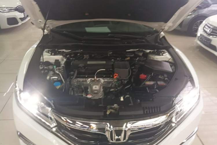 Used Honda Spirior 2015 2.4L Prestige Edition Engine Bay