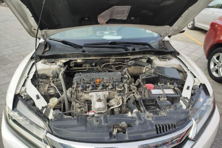 Used Honda Spirior 2015 2.0L Luxury Edition Engine Bay