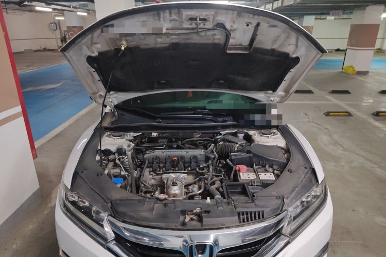 Used Honda Spirior 2015 2.0L Prestige Edition Engine Bay
