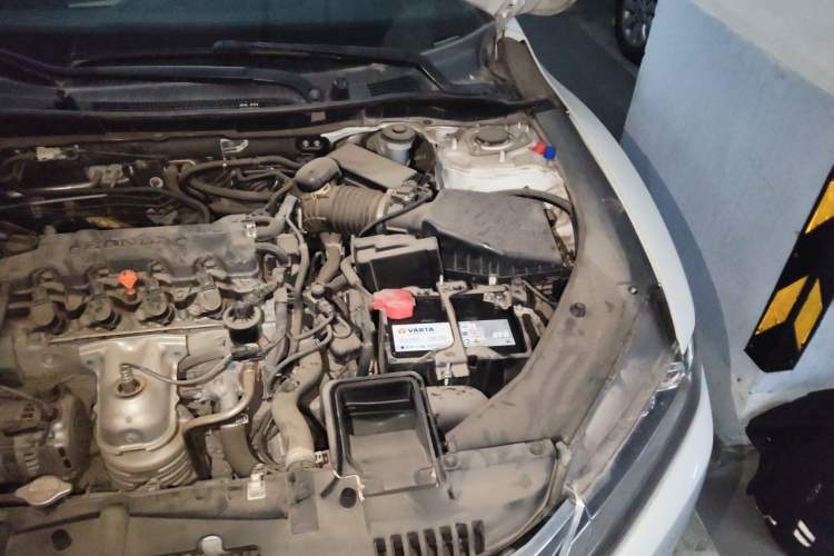 Used Honda Spirior 2015 2.0L Collector's Edition Engine Bay Left