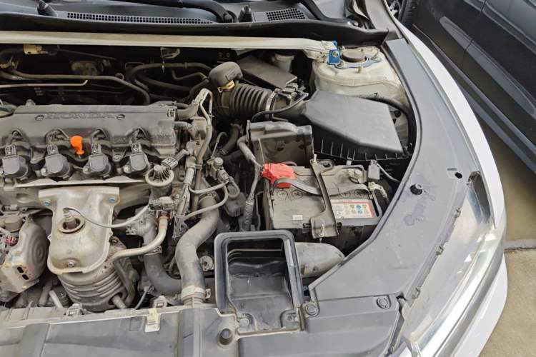 Used Honda Spirior 2015 2.0L Prestige Edition Engine Bay Left