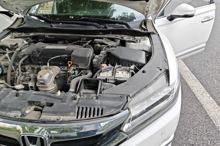 Used Honda Spirior 2015 2.4L Prestige Edition Engine Bay Left