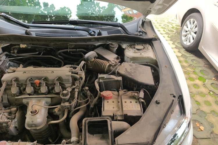 Used Honda Spirior 2015 2.0L Prestige Edition Engine Bay Left
